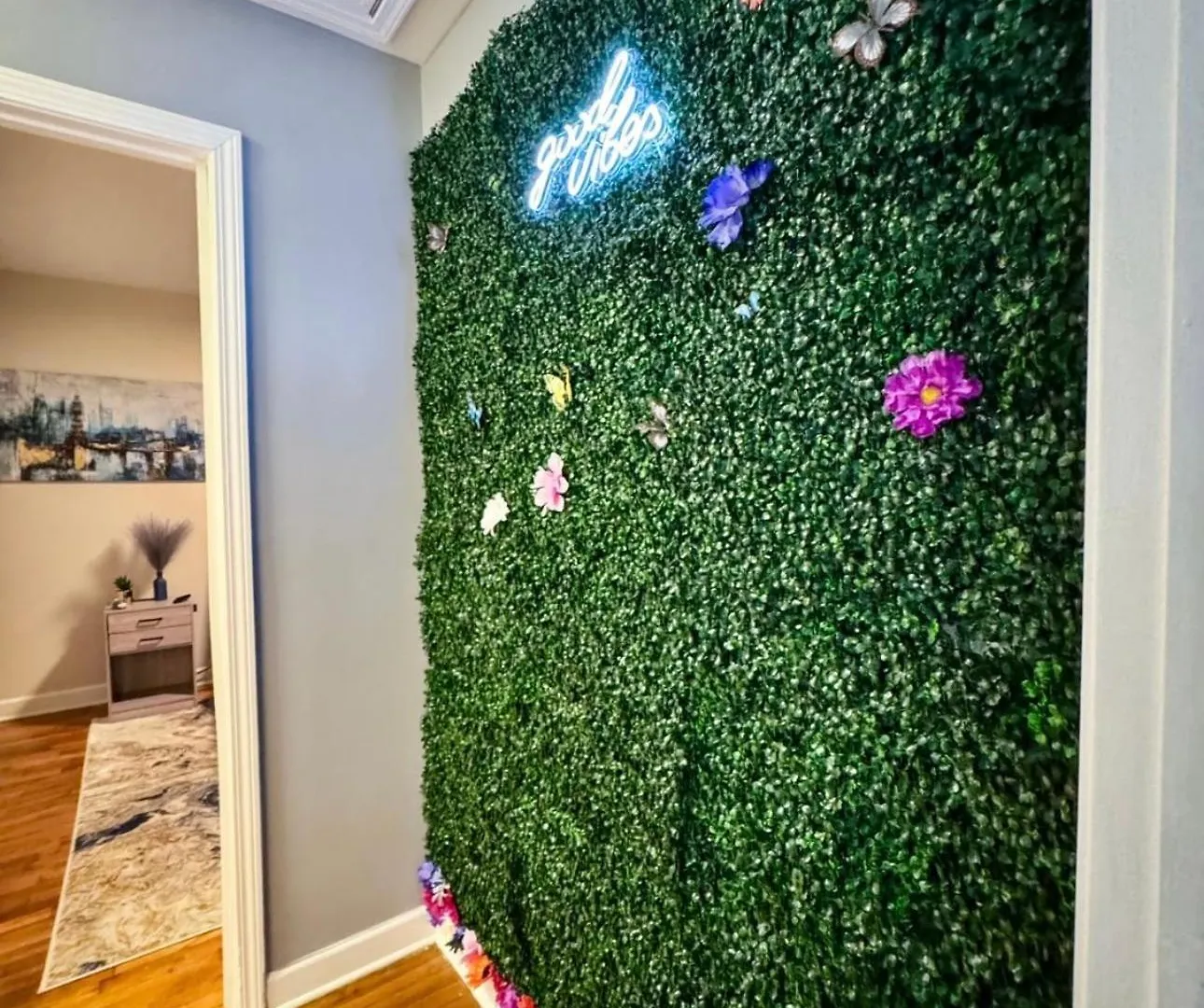 Padgett Paradise Charlotte Apartment